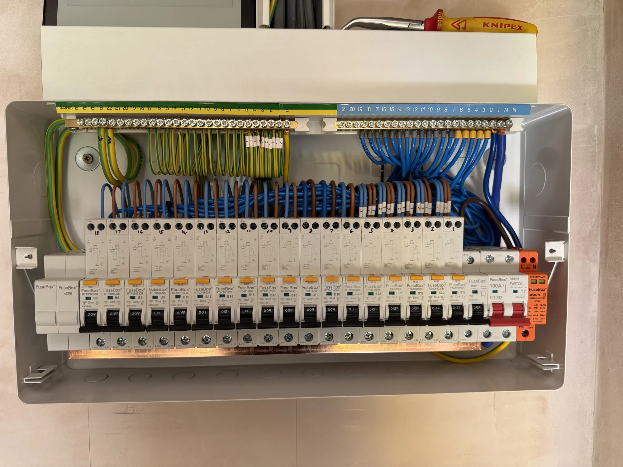 Domestic consumer unit installation